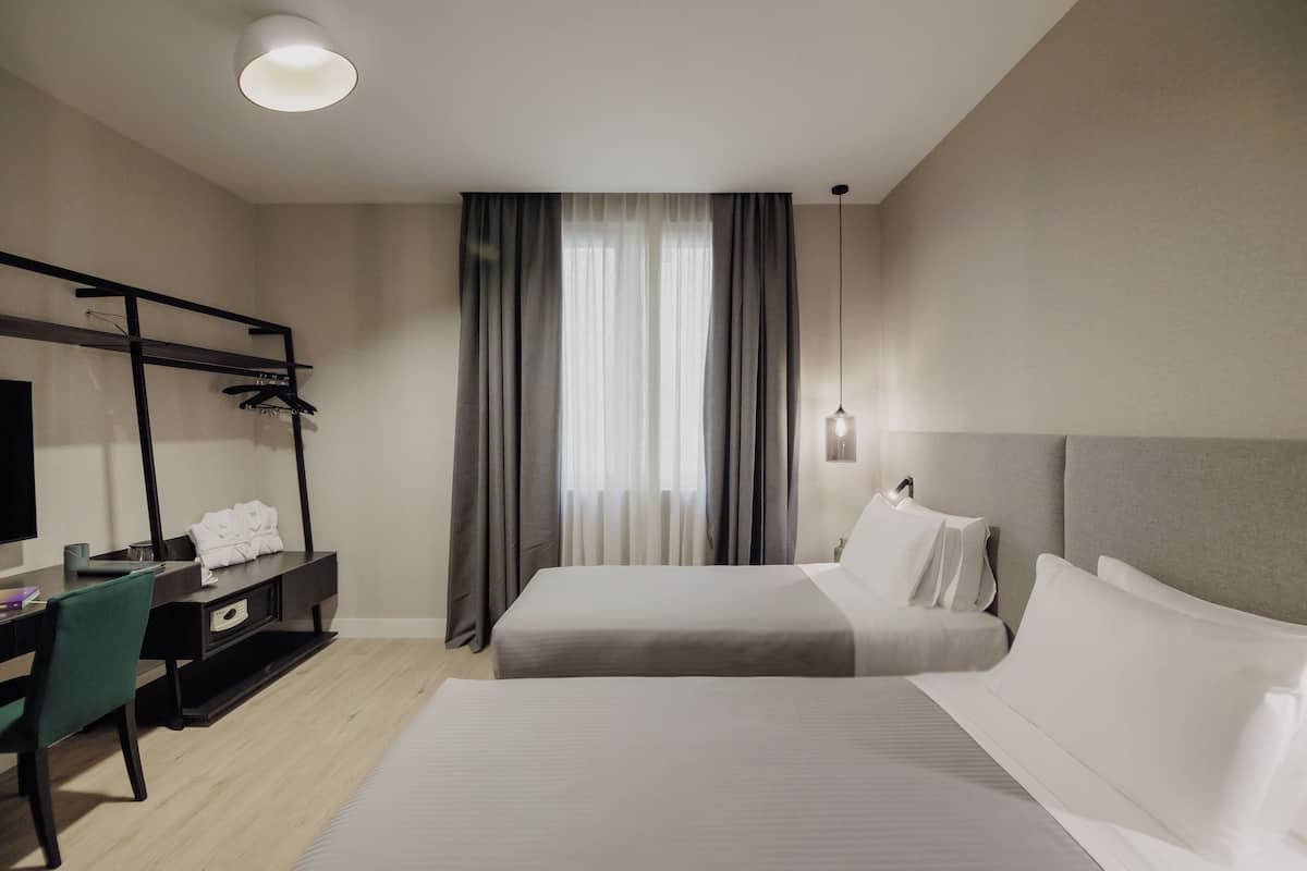 1 chambre, literie de qualité supérieure, couette en duvet d'oie