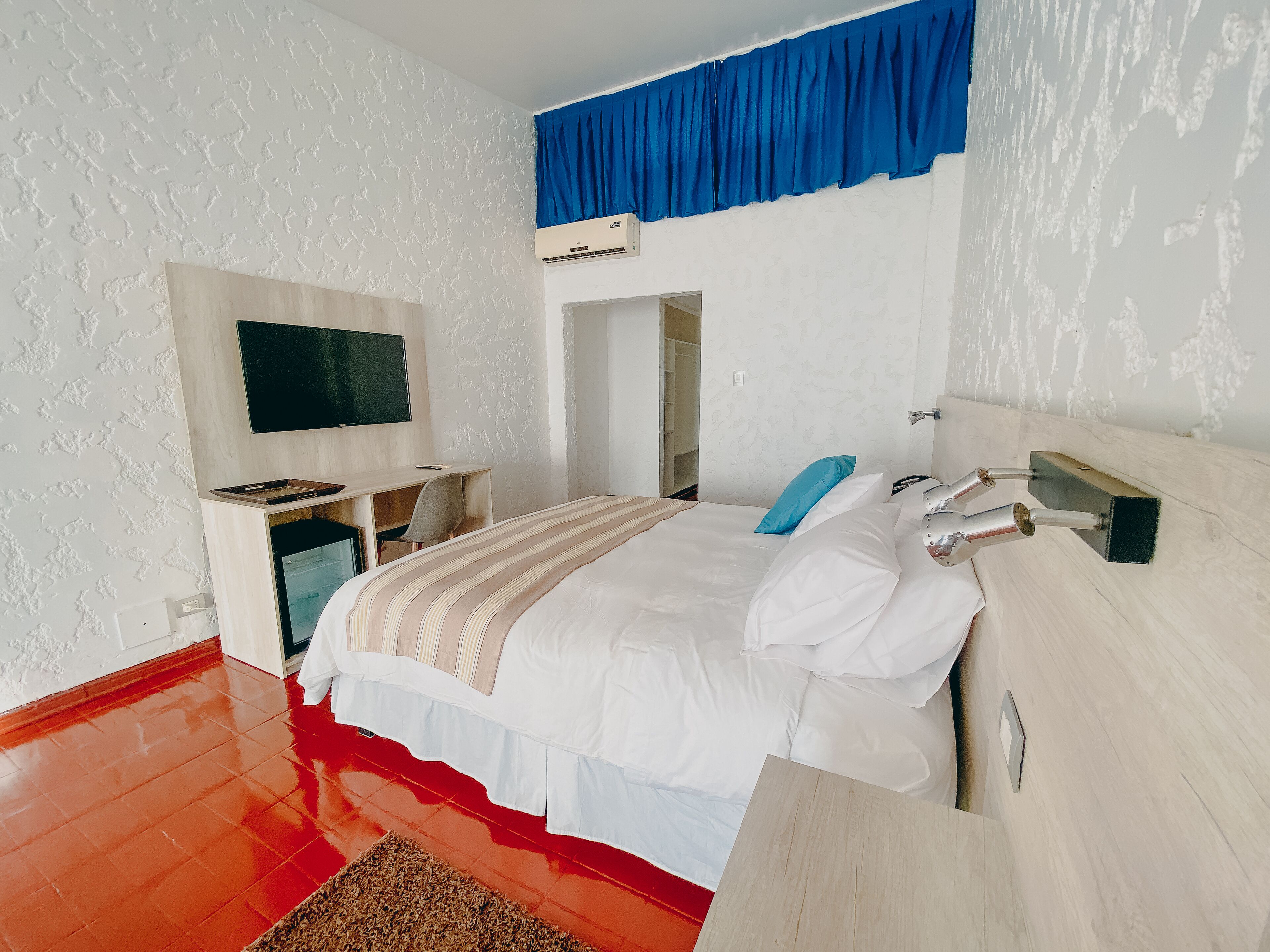 1 bedroom, in-room safe, desk, laptop workspace