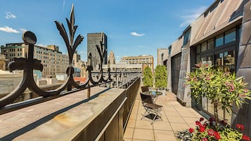 Loft, Terrace | Premium bedding, in-room safe, blackout drapes, soundproofing