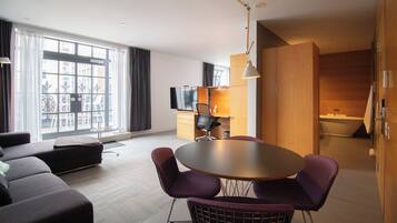 Camera, terrazzo (Gault) | Biancheria da letto di alta qualità, cassaforte in camera