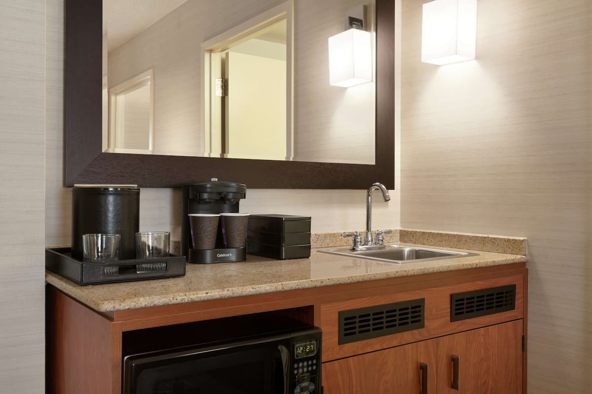 fridge, microwave, coffee/tea maker