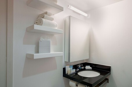 Hampton Inn Manhattan Chelsea - Image 14