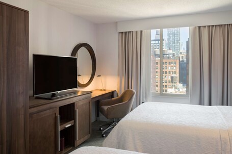 Hampton Inn Manhattan Chelsea - Image 24