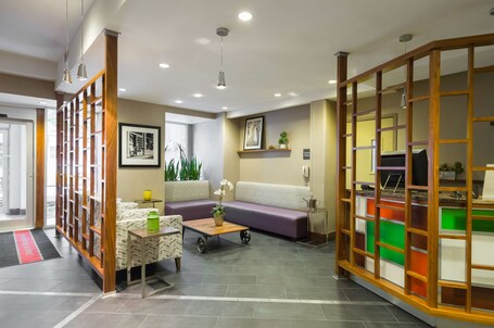 Hampton Inn Manhattan Chelsea - Image 3