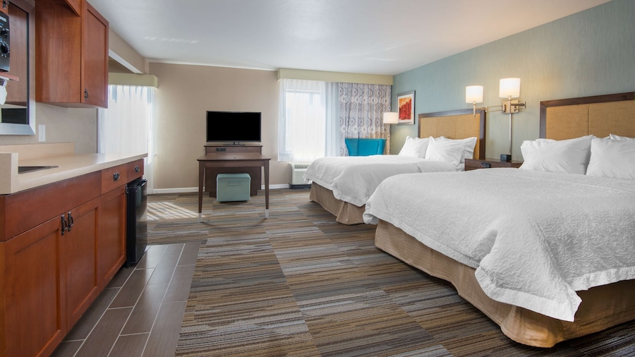 Hampton Inn & Suites Los Alamos White Rock