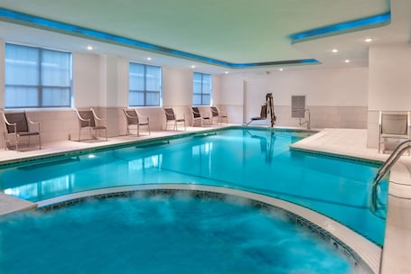 Indoor pool. Hampton Inn Buffalo-Williamsville
