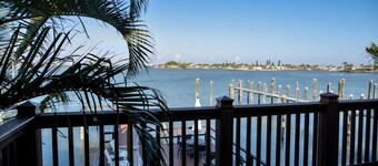 Pasa Tiempo Private Waterfront Resort - Adults Only