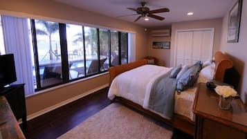 Villa, 3 Bedrooms (Waterfront) | Egyptian cotton sheets, premium bedding, pillowtop beds