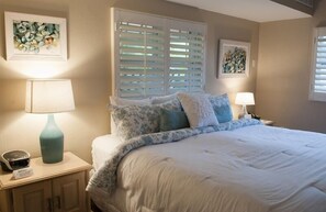 Tropical Courtyard Suite | Egyptian cotton sheets, premium bedding, pillow-top beds