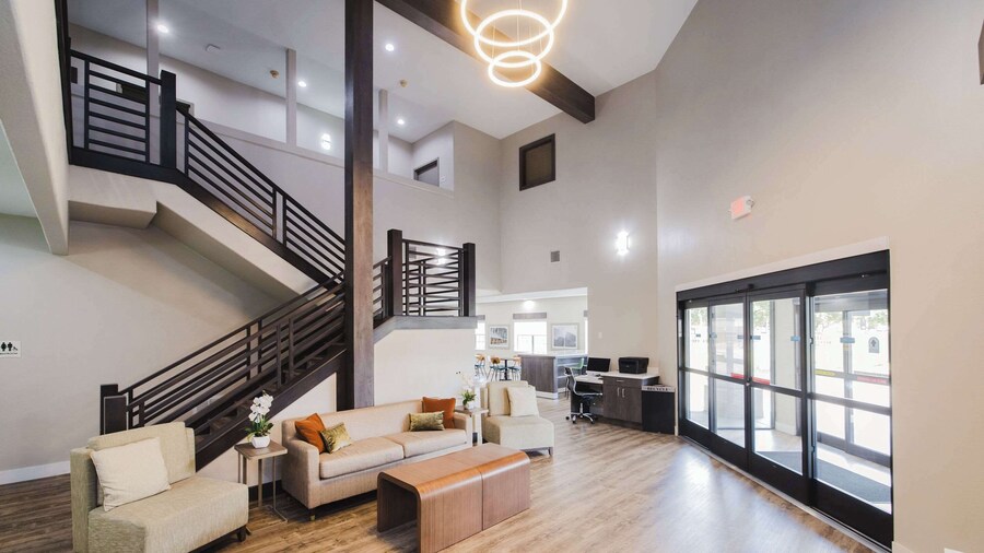 Quality Suites Houston Hobby Airport