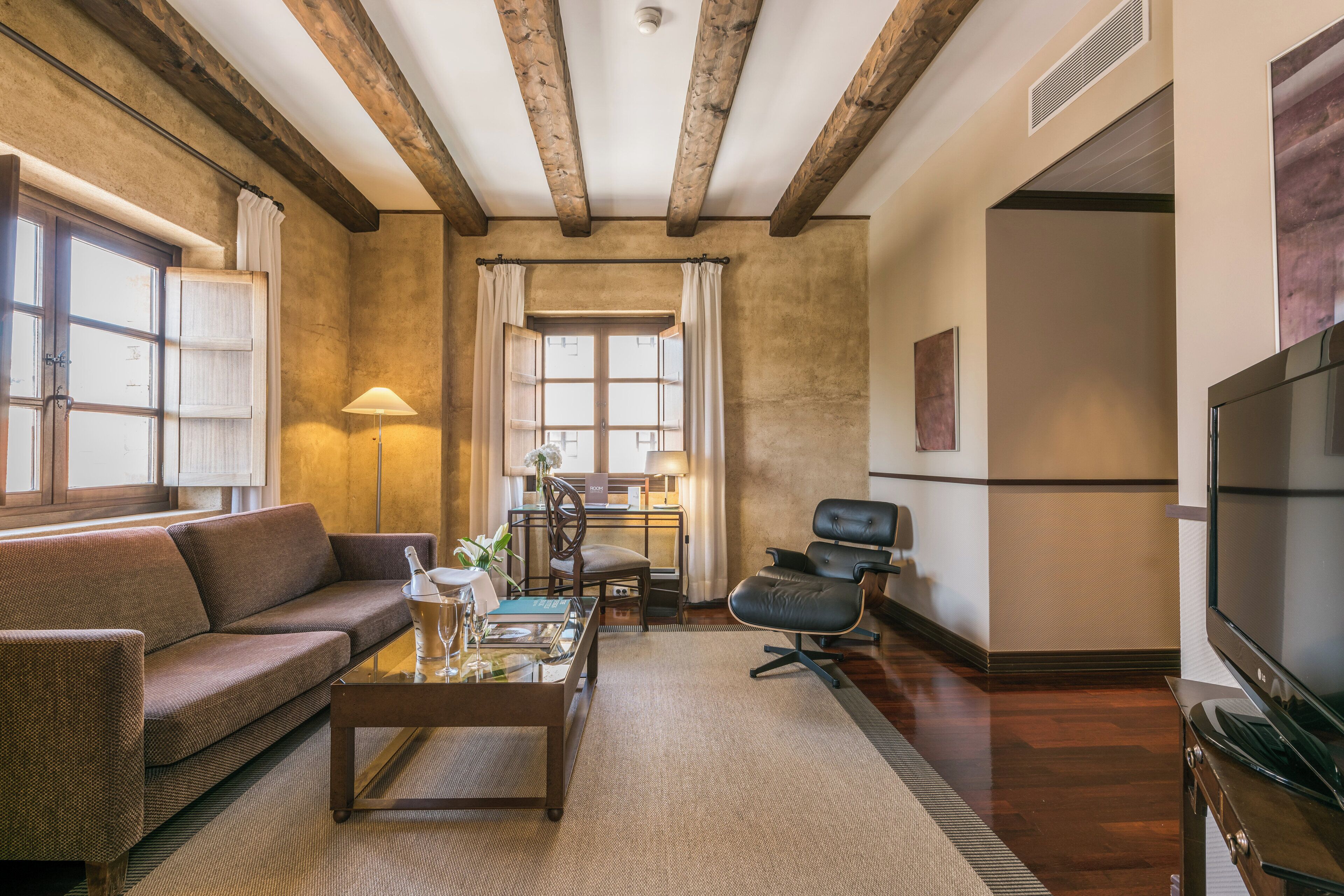 presidential suite | 1 bedroom, premium bedding, down duvets, minibar