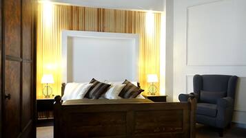 Superior Double Room, 1 Queen Bed, Private Bathroom | Minibar, in-room safe, desk, free WiFi