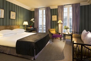 Chambre Deluxe double | Minibar, coffre-fort, ameublement unique, rideaux d’obscurcissement