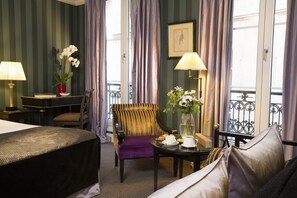 Deluxe Double Room | Room amenity