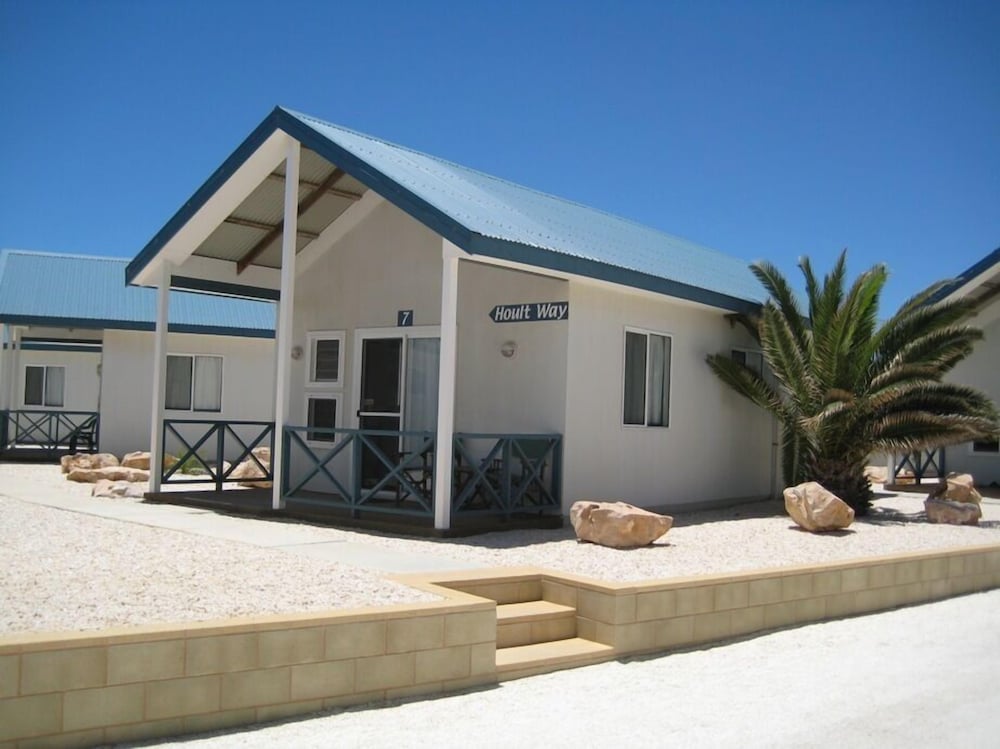 Oceanside Village Shark Bay by null