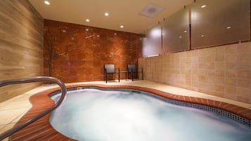 室内 SPA 浴缸