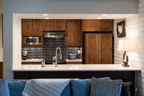 Condo, 3 quartos, vista para o vale | Cozinha privada | Micro-ondas, lava-louças, cafeteira/chaleira