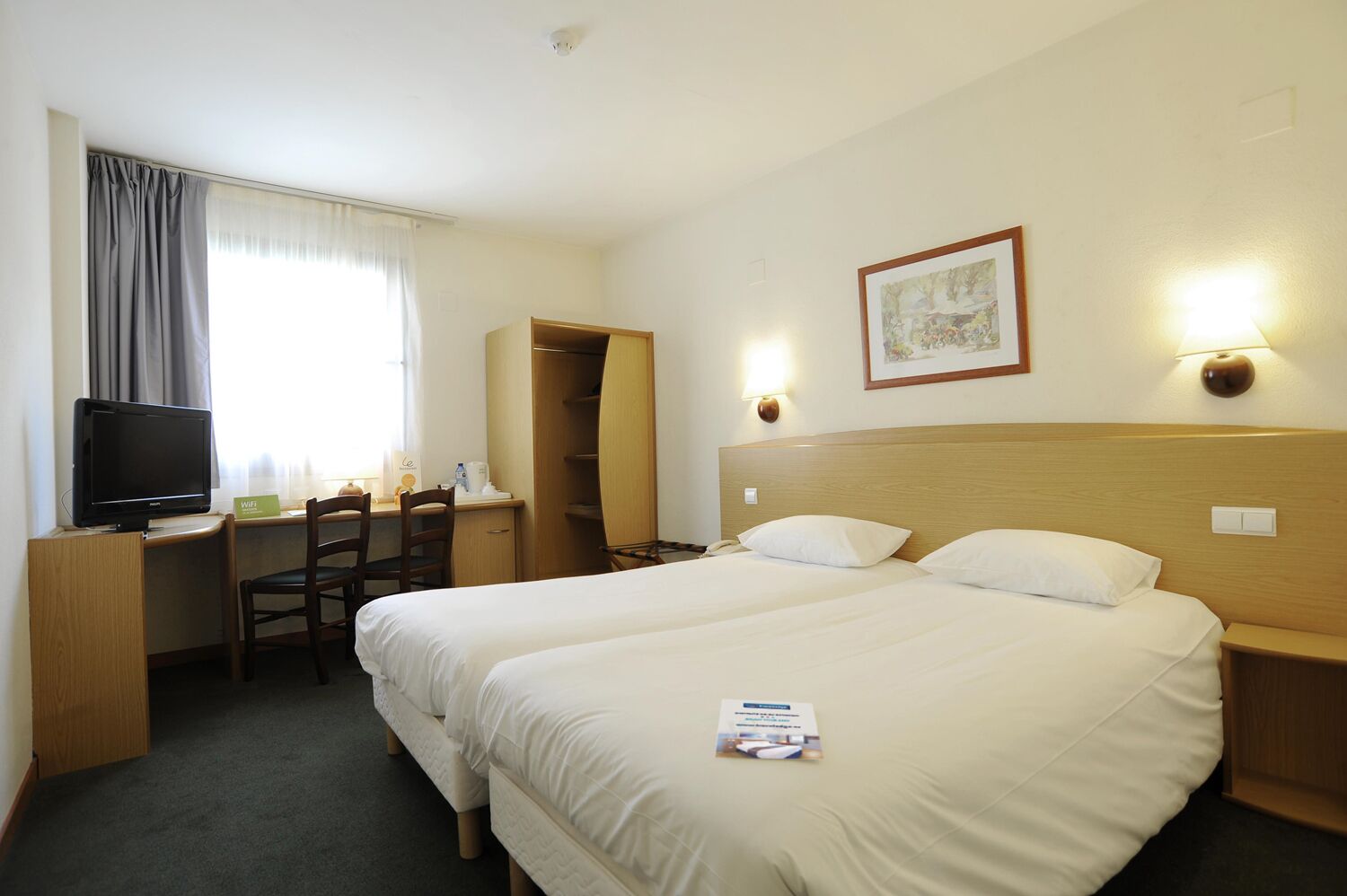 desk, laptop workspace, soundproofing, iron/ironing board