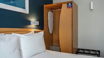 Desk, laptop workspace, free WiFi, bed sheets