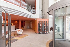 Reception - Hotel Acta Sant Just (Sant Just Desvern)