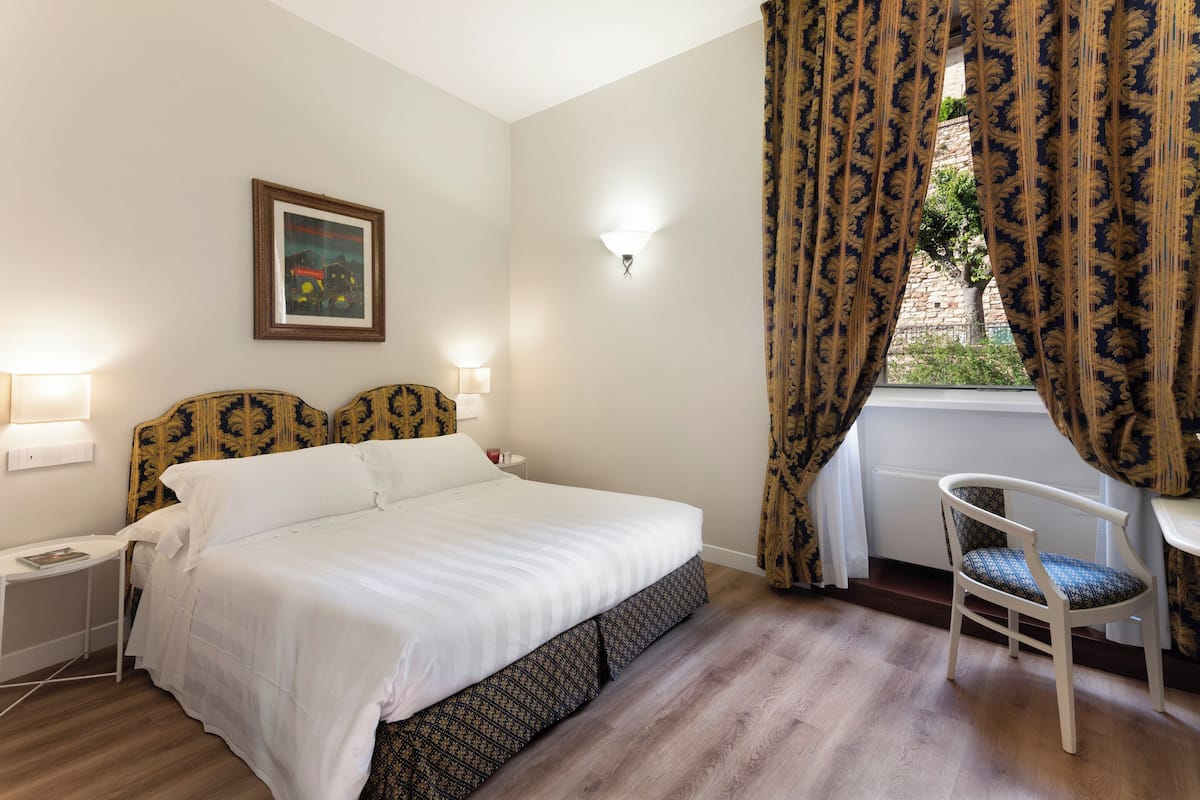 1 chambre, literie hypoallergénique, minibar