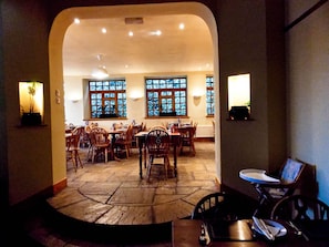 Daily full breakfast (GBP 14 per person) - The Victorian House (Glasgow)