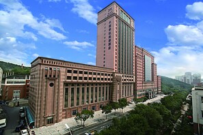 Front of property - Grand Mercure Dalian Teda (Dalian)
