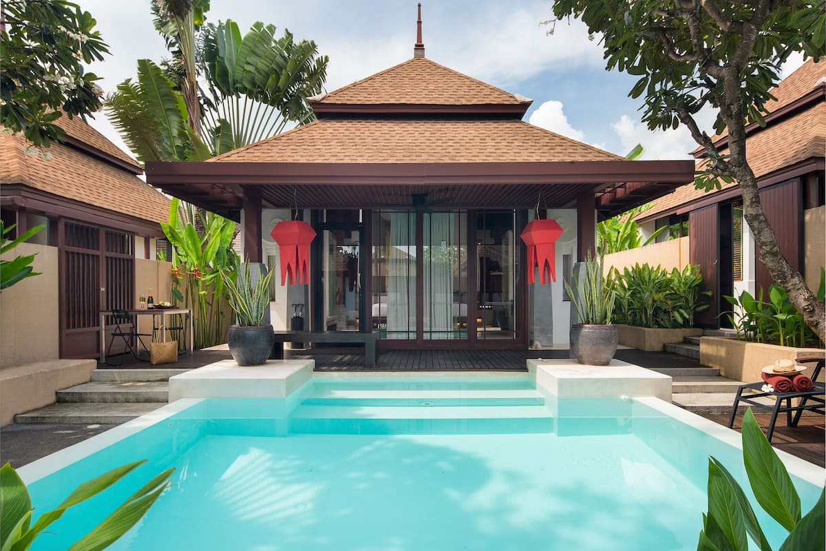 Grand Pool Villa | Garden view
