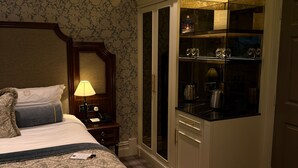 Abbey Double Room - Kinnitty Castle Hotel (Kinnitty)