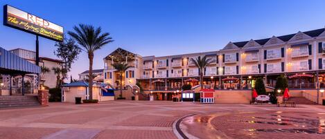 Front of property - evening/night
