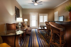 In-room safe, individually decorated, individually furnished - Kemah Boardwalk Inn (Kemah)