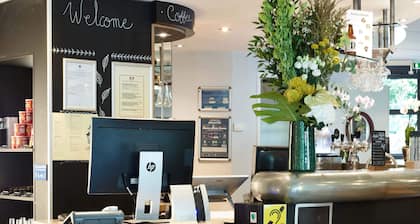 B&B HOTEL Vélizy Est
