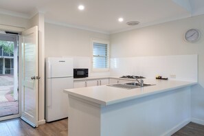 Superior Villa, 2 Bedrooms | Private kitchen | Electric kettle