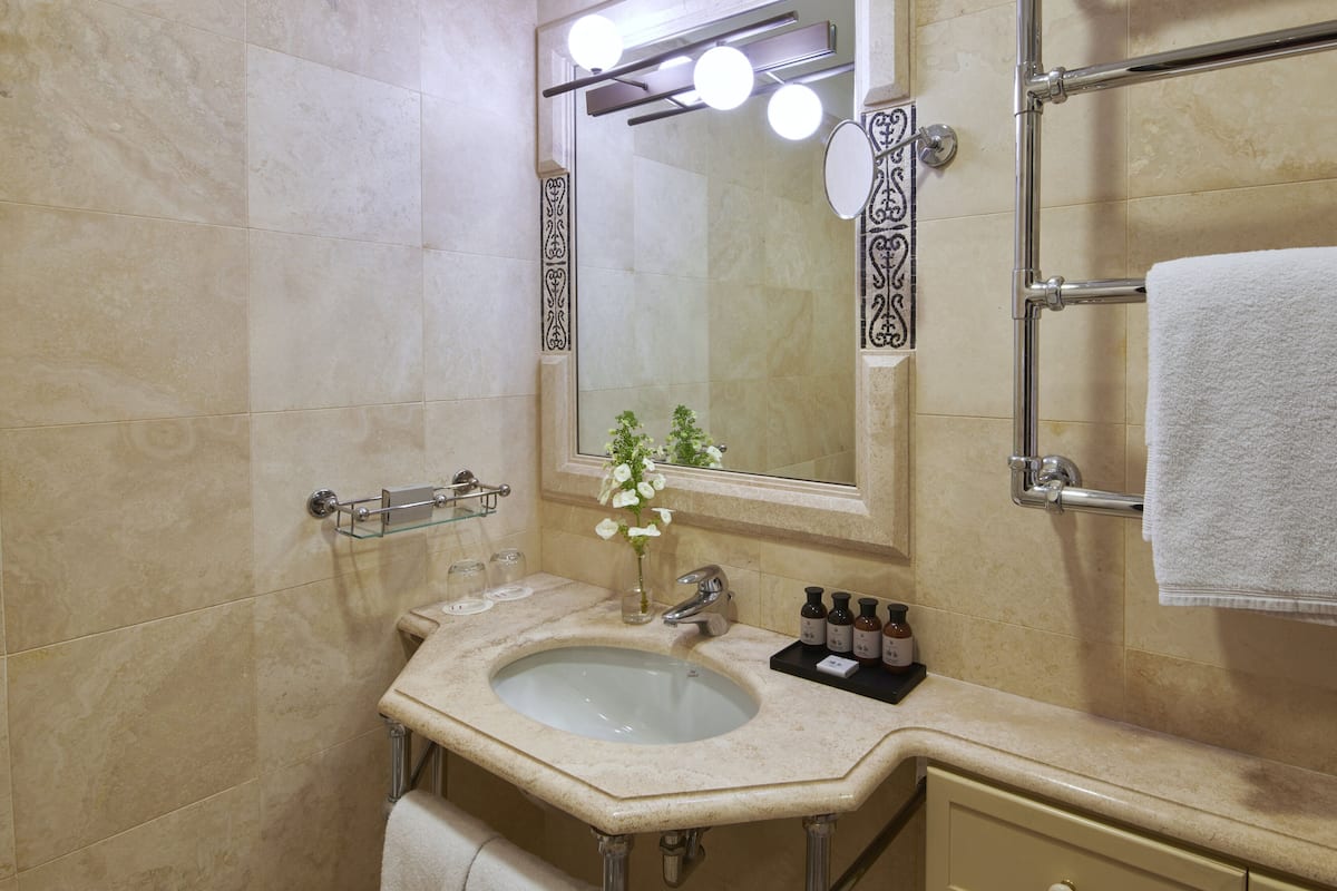 classic room | room amenity