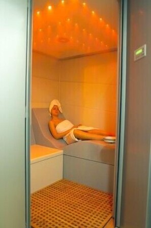 Bain à remous, hammam, soins corporels, soins d'aromathérapie