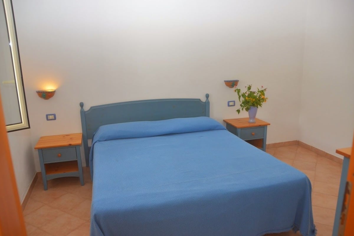 Standard Double Room | In-room safe, cots/infant beds