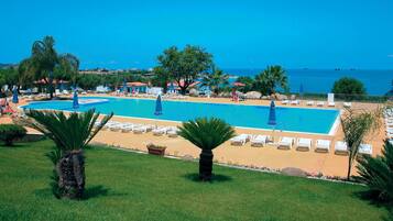 Piscina stagionale all'aperto