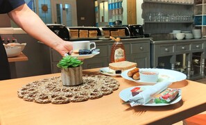 Desayuno (con cargo)