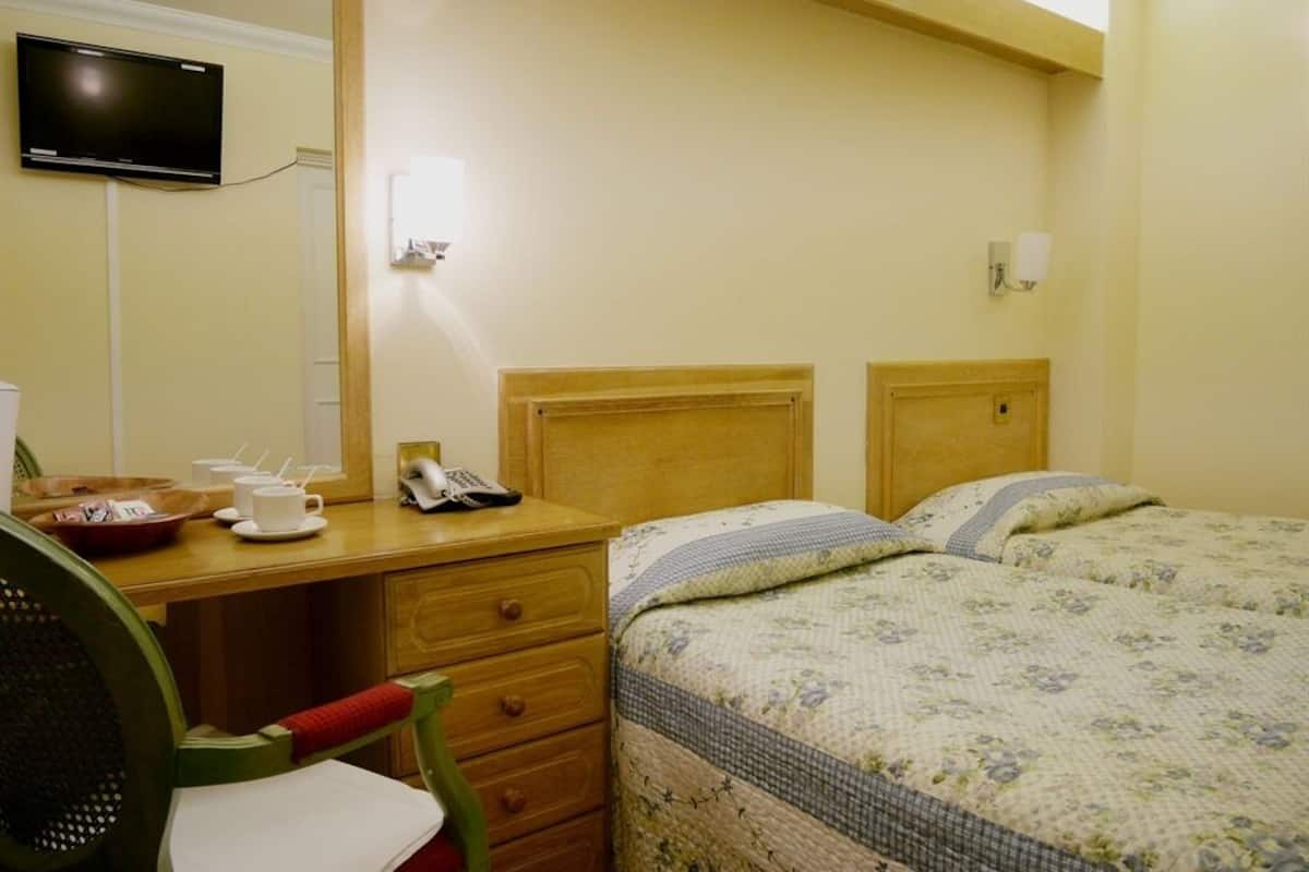 Habitación estándar con 2 camas individuales, baño privado