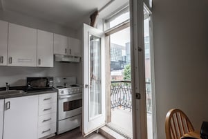 Fridge, microwave, coffee/tea maker