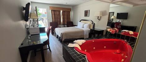 Standaard kamer, 1 queensize bed, bubbelbad | Een bureau, gratis wifi, beddengoed