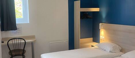 Chambre Standard, 2 lits une place