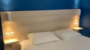 Standaard kamer, 1 tweepersoonsbed | Een bureau, verduisterende gordijnen, gratis wifi, beddengoed