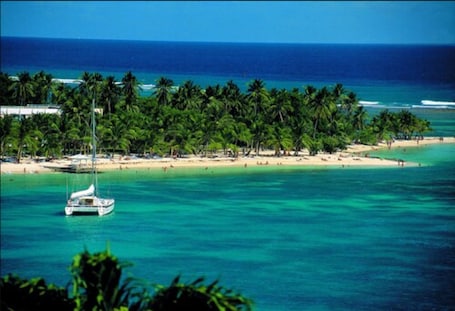 Plage à proximité. Résidence Le Vallon Guadeloupe