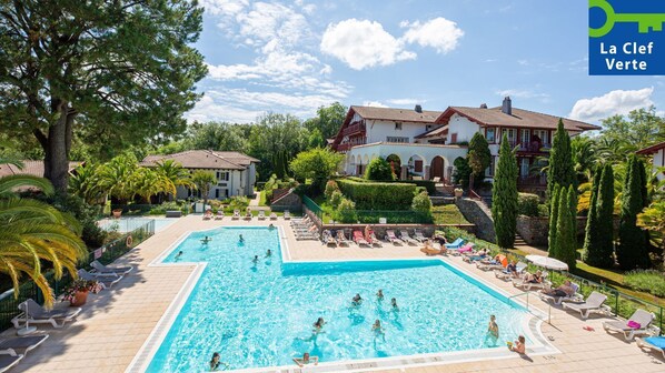 숙박 시설 정면