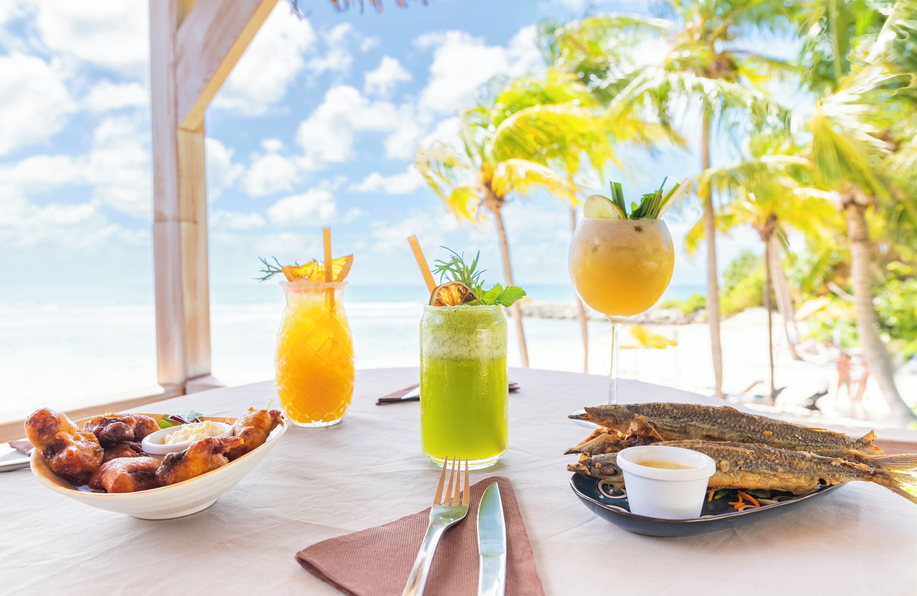 3 restaurantes; se sirve desayuno, almuerzo y cena