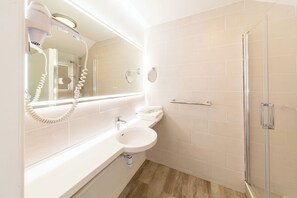 Departamento | Baño | Amenidades de baño ecológicas, secadora de cabello, toallas 