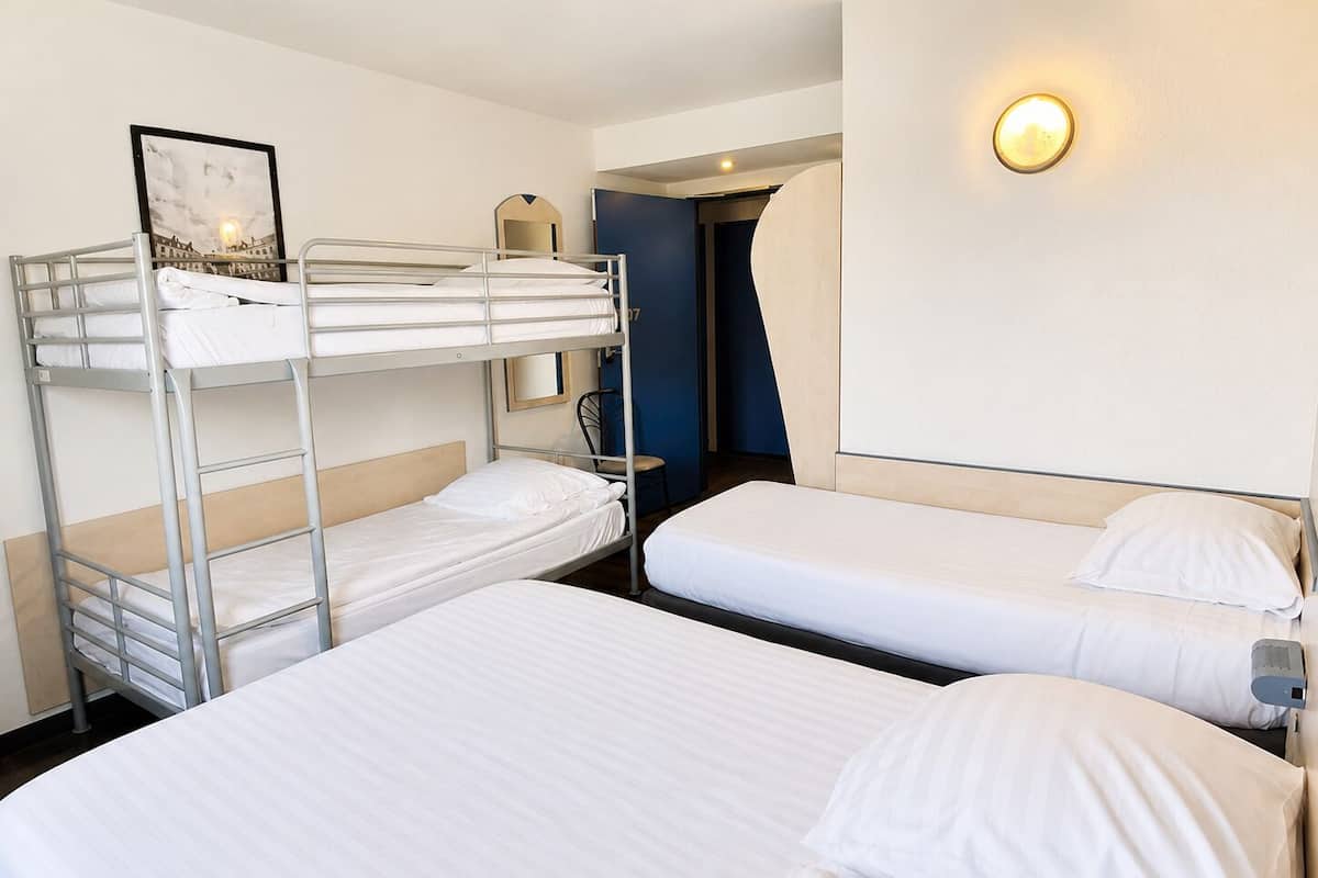 Desk, soundproofing, iron/ironing board (on request), free WiFi