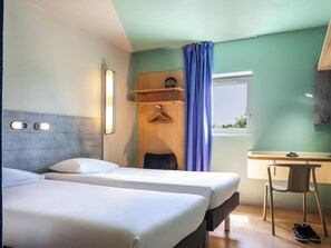 Twin Room, 2 Single Beds - ibis budget Grigny Centre (Grigny)