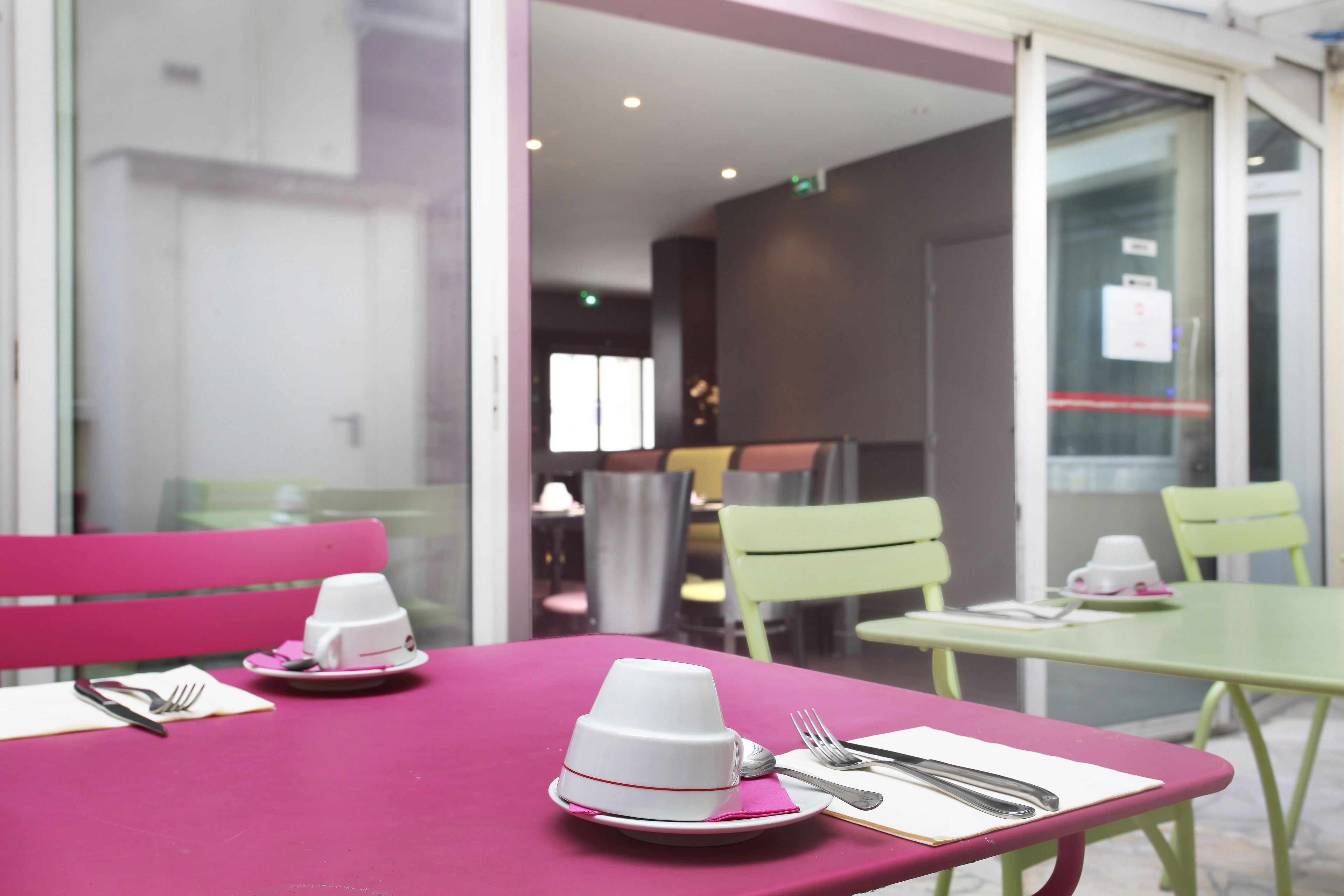 daily buffet breakfast (eur 9.50 per person)